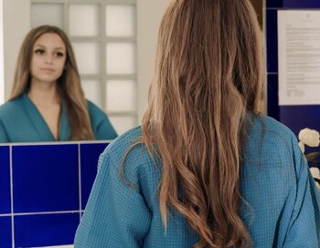 Bleiben Sie kühl an heißen Tagen mit dem Waffel-Sauna-Bademantel